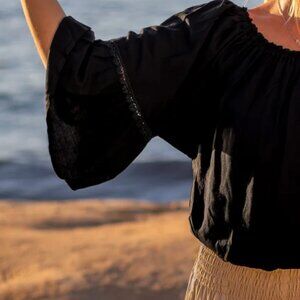 Elegant Black Off-Shoulder Women's Top - L